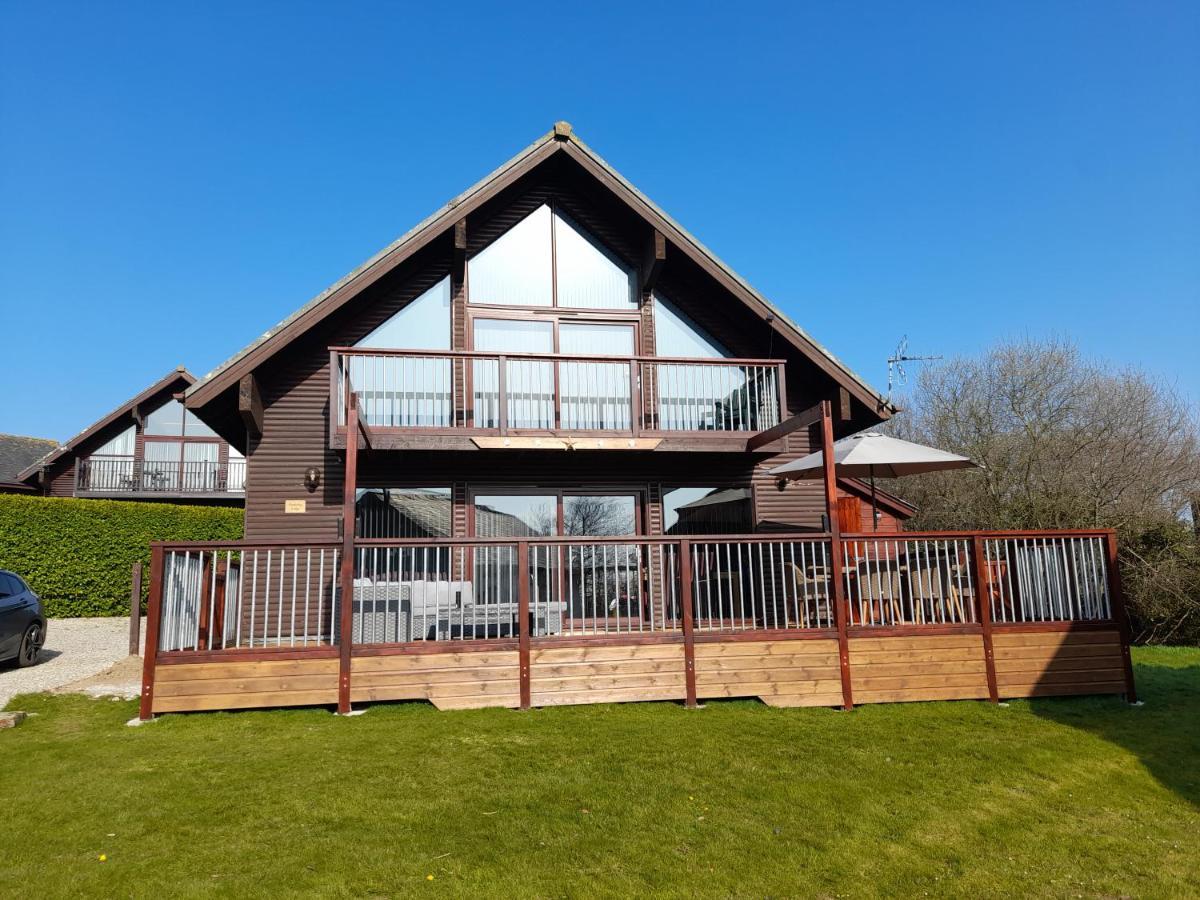 3 Bed Lodge With Ev Point Truro Exteriör bild