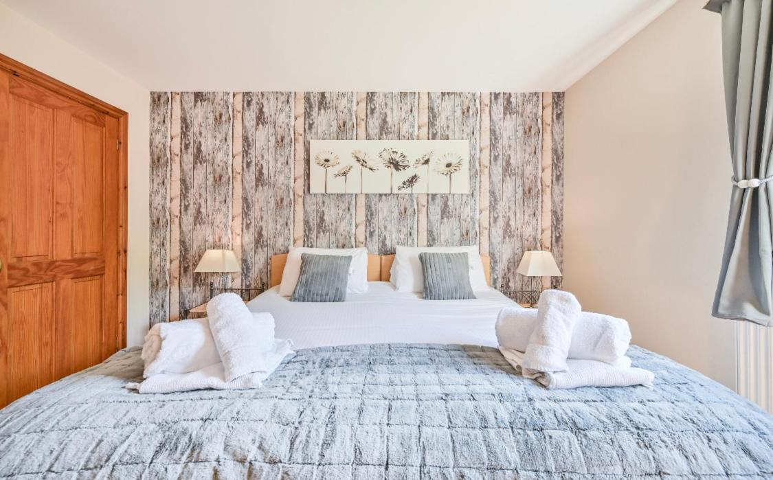 3 Bed Lodge With Ev Point Truro Exteriör bild