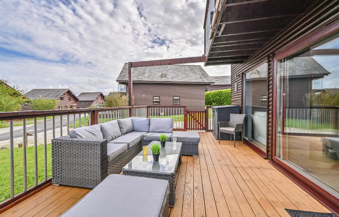 3 Bed Lodge With Ev Point Truro Exteriör bild