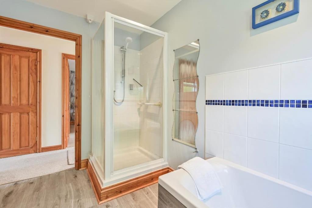 3 Bed Lodge With Ev Point Truro Exteriör bild